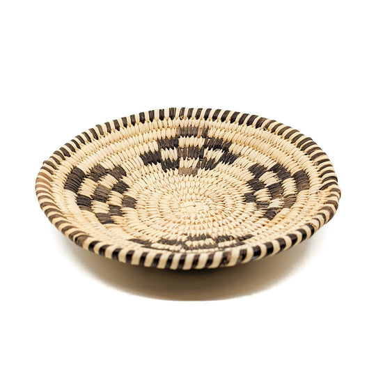 "Coyote Tracks" Tohono O'odham Basket - Circa 1980