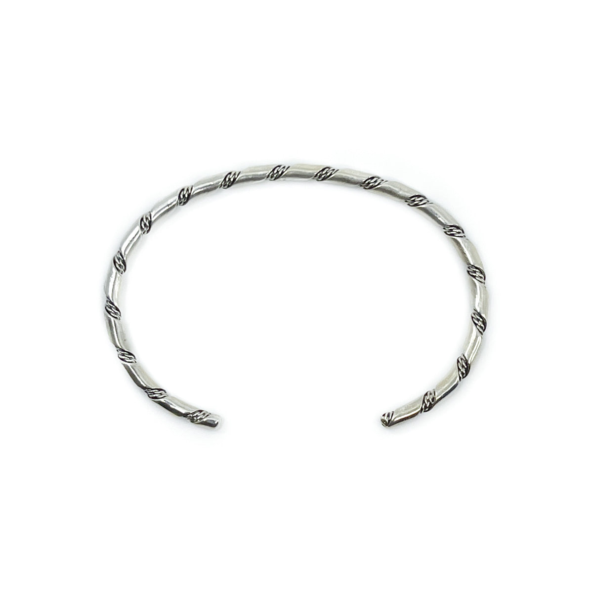 Lightweight Navajo Bracelet with Flat and Twisted Wire